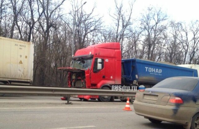 Пять человек пострадали в  массовом ДТП на трассе М-4 «Дон» в Ростовской области 