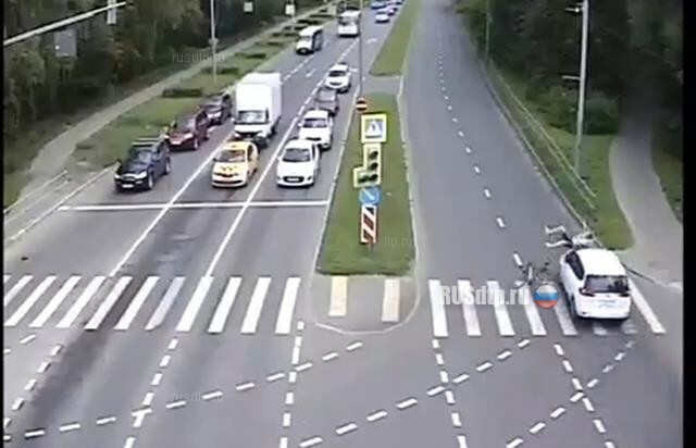 В Зеленограде автомобиль сбил подростка на велосипеде