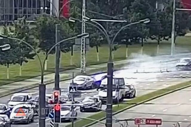 Водитель BMW и пассажир сбежали с места ДТП в Бресте