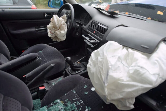 В России разрешили ставить неоригинальные подушки безопасности при ремонте по ОСАГО 