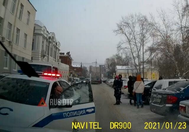 Инцидент с патрульной машиной в Томске