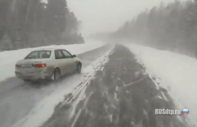 Занесло под УАЗ 