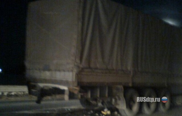 Влетел под прицеп 