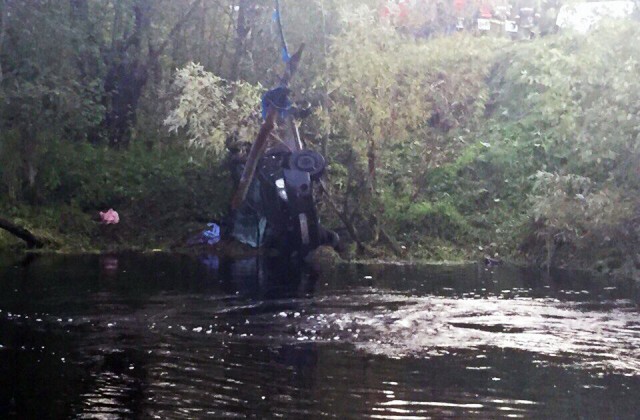 Под Архангельском двое детей погибли в упавшей в реку машине 