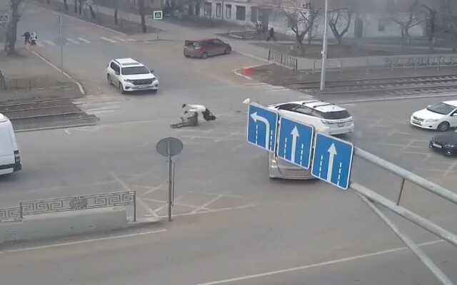 «Оба вылетели с байка»: двое подростков пострадали в ДТП в Улан-Удэ