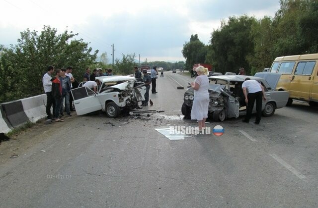 Трое погибли в лобовом столкновении «Жигулей» в Карачаево-Черкесии 