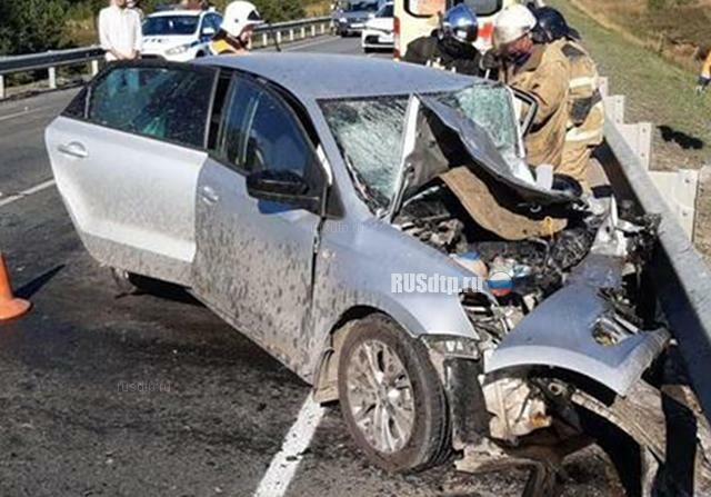 Водитель и пассажир «Фольксвагена» погибли в ДТП с автобусом в Татарстане 