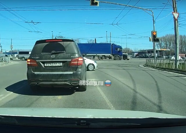 У автовокзала