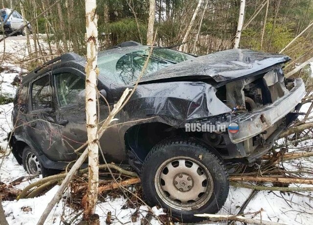 Renault Duster насмерть сбил попавшего в ДТП водителя 
