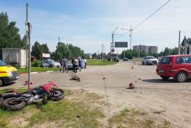 В Костроме в ДТП погиб мотоциклист 