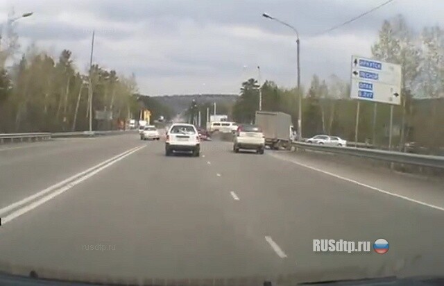 Едва не опрокинул 