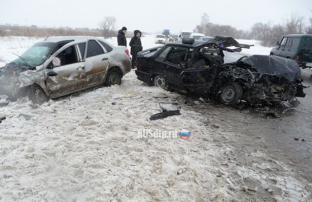 Водитель автомобиля ВАЗ-2115 погиб в ДТП в Кинельском районе 