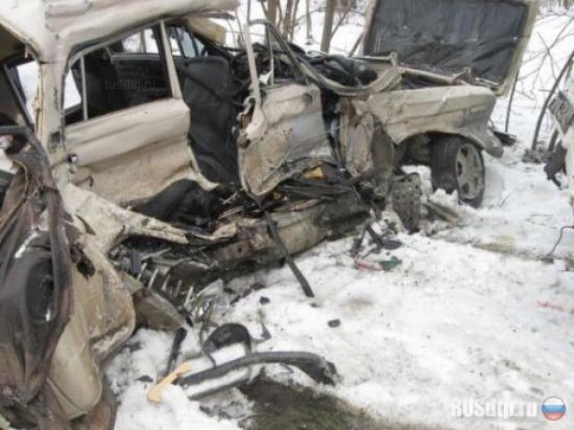 На Ставрополье \»SCANIA\» расплющила ВАЗ 