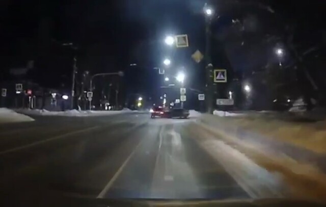 Два автомобиля столкнулись на перекрестке Баумана — Машиностроителей в Йошкар-Оле