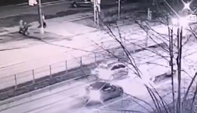 В Чебоксарах пьяный водитель проехал перекресток на красный и сбил ребенка 