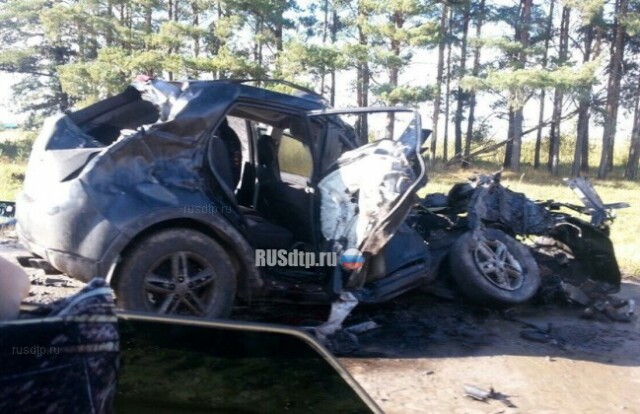 Дядя и 16-летний племянник погибли в ДТП под Тобольском 