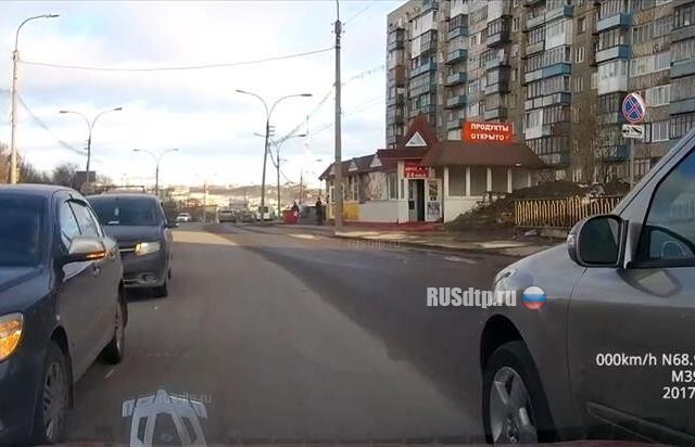 Мерседес виновен (с)