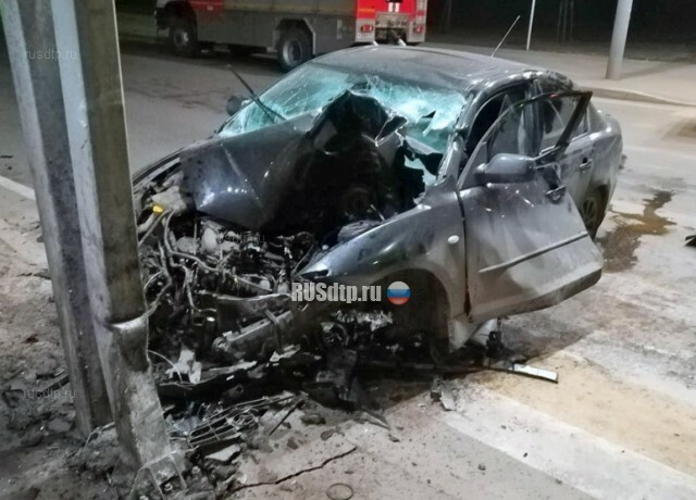 Во Владимире в ночном ДТП погиб водитель «Мазды» 
