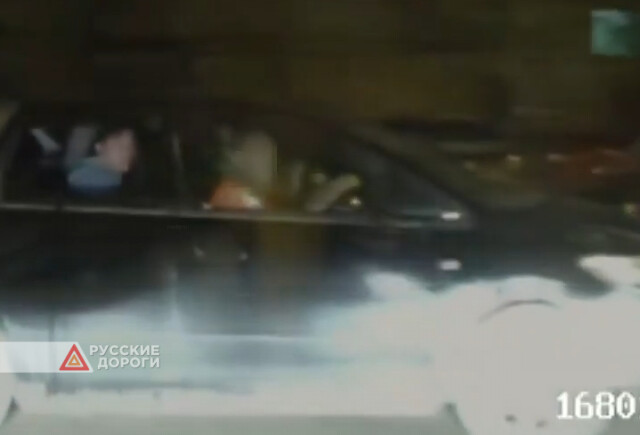 В Красноярске пьяный водитель пытался скрыться от полиции и устроил смертельное ДТП