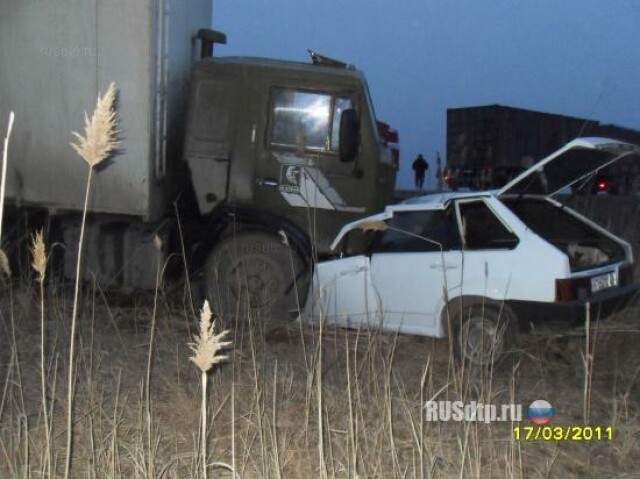 В Ставропольском крае в столкновении с КАМАЗом погибли двое 