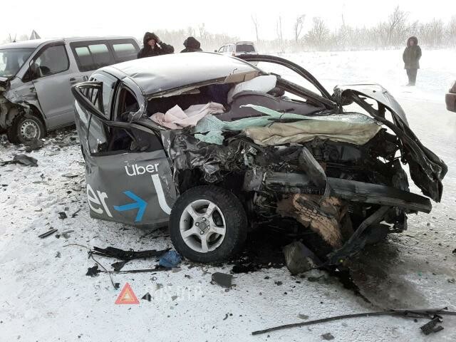 Водитель и пассажир такси погибли в ДТП в Алтайском крае 