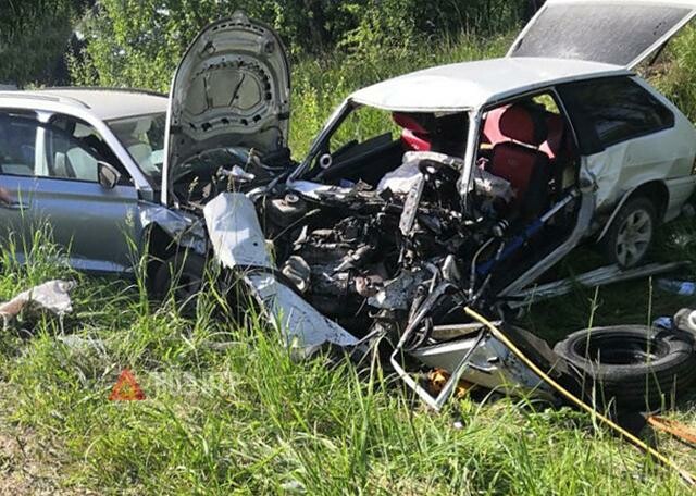 Водитель и его беременная супруга погибли в ДТП в Калужской области 