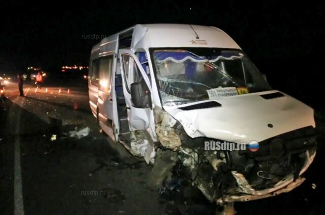 В Башкирии в ДТП с участием автобуса и легкового автомобиля погиб человек 
