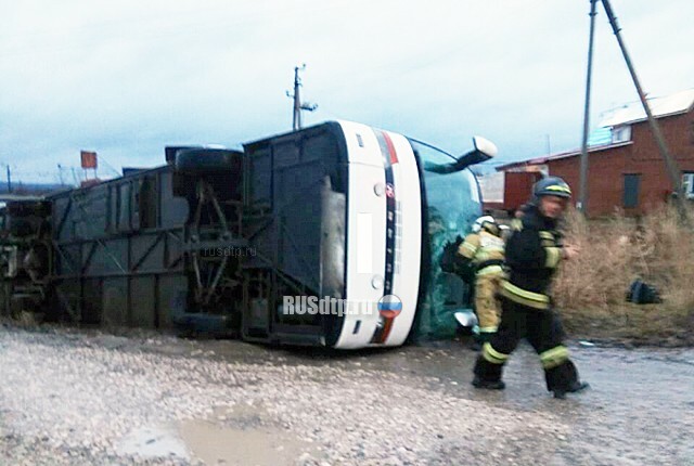 В Удмуртии перевернулся пассажирский автобус 