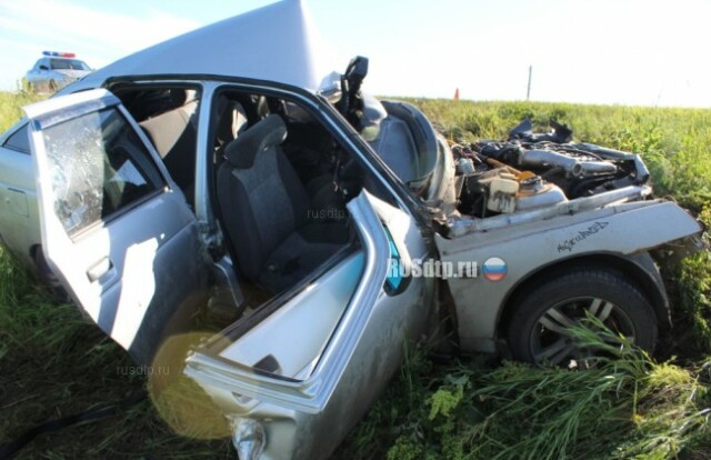 Три человека погибли в лобовом столкновении автомобилей в Мордовии 