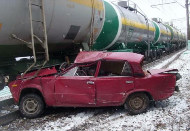 Трагедия на железнодорожном переезде в Смоленской области 