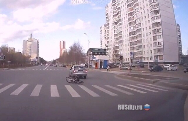 Велосипедистка 