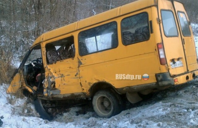 Шесть человек пострадали в ДТП с маршруткой в Ивановской области 