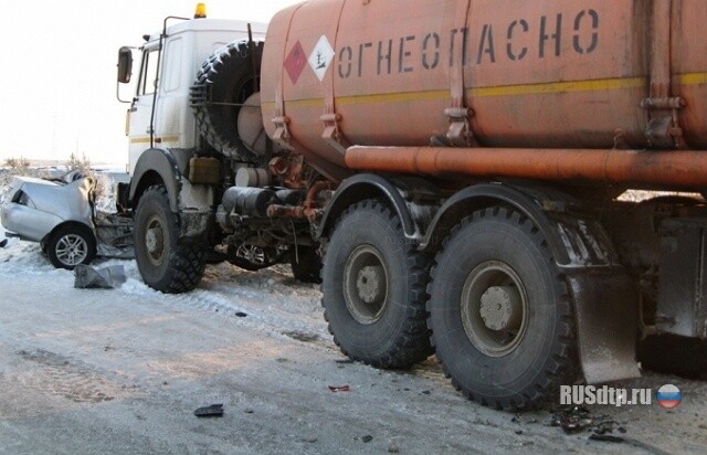 В Когалыме столкнулись Мицубиси и МАЗ 