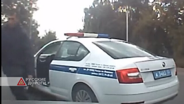 В Омской области пьяный водитель угнал патрульную машину