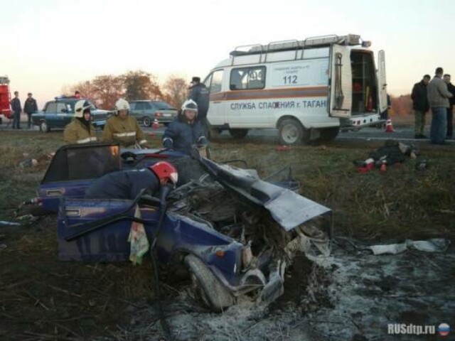 Два человека погибли в Ростовской области в результате ДТП с автобусом 