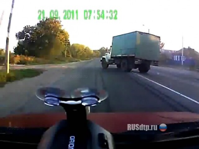 Чуть не попал 