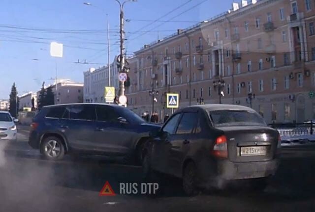 ДТП на перекрестке Ленина — Громобоя в Иванове