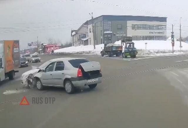 ДТП на Павловском тракте в Барнауле