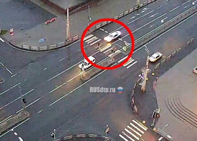 В Петрозаводске пешеход попал под колеса автомобиля
