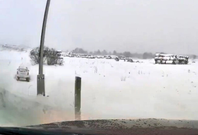 Несколько автомобилей вылетели с дороги под Кирово-Чепецком