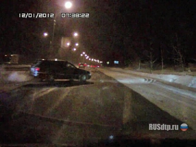 Думал, что успею проскочить.. 