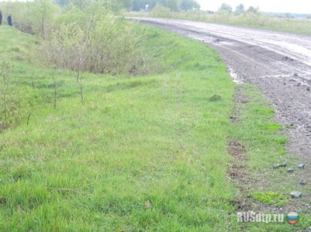 Мотоцикл опрокинулся в кювет. Водитель погиб 