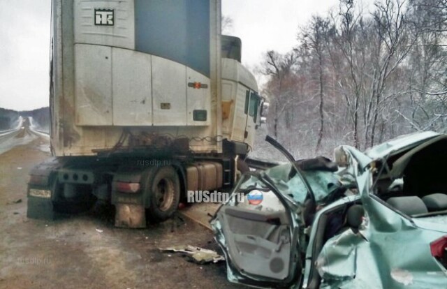 5 человек погибли под встречной фурой в Калужской области 