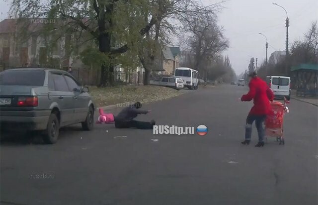 Автомобиль сбил ребенка и женщину в Черкассах