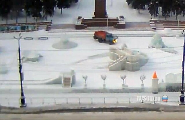 Пьяные студенты угнали мусоровоз в Челябинске