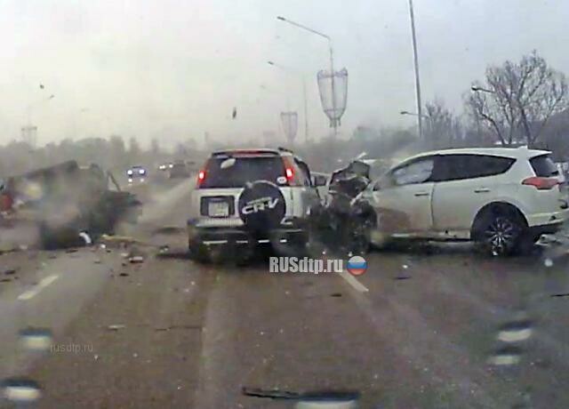 ДТП на Рыскулова