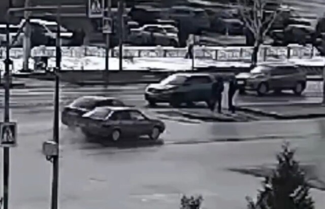 В Башкирии в результате ДТП автомобиль сбил двоих детей