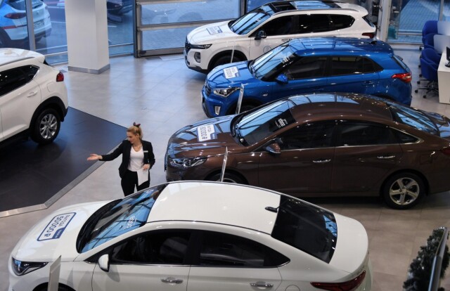 Эксперты подсчитали сколько россияне потратили на покупку новых автомобилей 