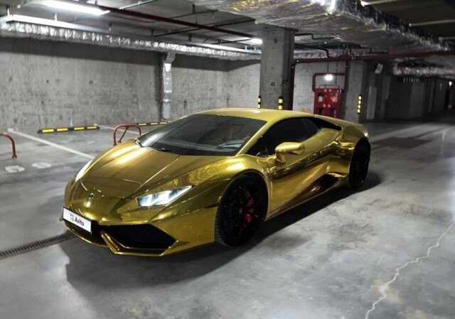 В Москве «золотой» Lamborghini Huracan продают почти за 20 миллионов 