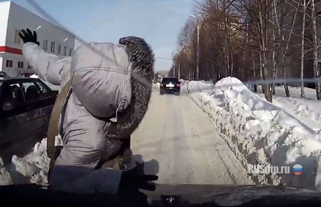 Торможу, бибикаю 